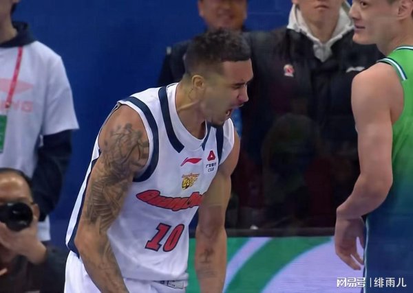 配资炒股门户 虚惊一场！奎因伤退无大碍，广东三外援硬刚北京，至少赢20分以上